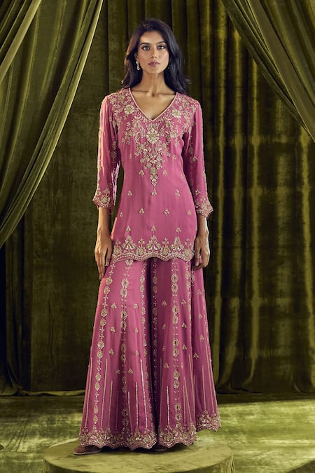 Samyukta Singhania_Purple Georgette Sequins, Beads, Zari V-neck Hand Embroidered Kurta Set _Online_at_Aza_Fashions