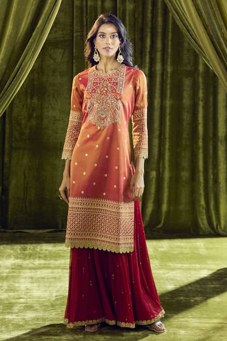 Samyukta Singhania Zardozi Embroidered Kurta Set 