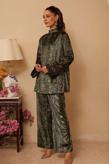 Buy Rainas Green Velvet Lace Collared Serpent Print Tunic And Pant Set Online at Aza Fashions Buy_Rainas_Green Velvet Lace Collared Serpent Print Tunic And Pant Set _Online_at_Aza_Fashions