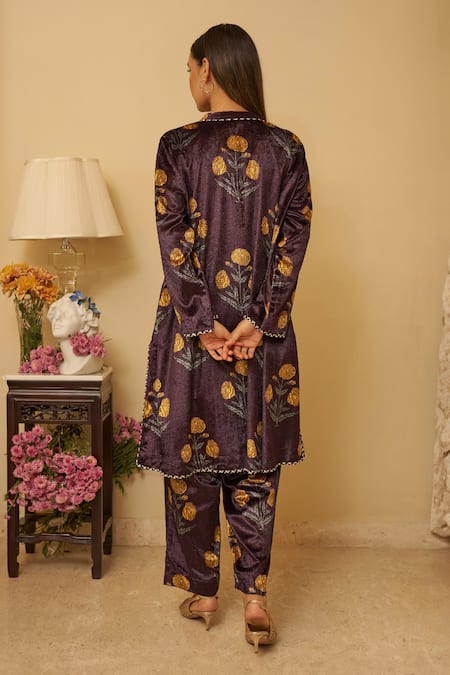 Shop Rainas Purple Velvet, Georgette Embroidery, Tassels Floral Kurta Set With Scarf at Aza Fashions Shop_Rainas_Purple Velvet, Georgette Embroidery, Tassels Floral Kurta Set With Scarf _at_Aza_Fashions