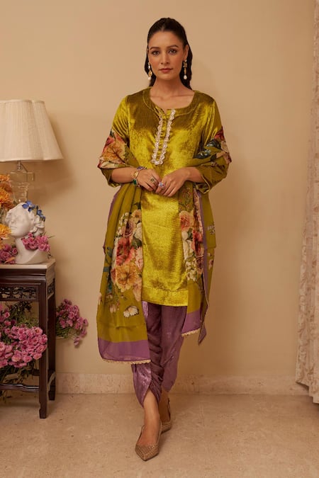 Rainas Lace Embellished Kurta Tulip Pant Set 