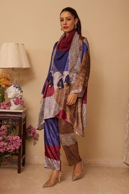 Rainas Multi Color Velvet, Georgette Artisanal Strokes Print Kurta Set With Scarf Online at Aza Fashions Rainas_Multi Color Velvet, Georgette Artisanal Strokes Print Kurta Set With Scarf _Online_at_Aza_Fashions