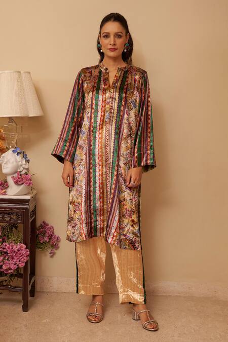 Rainas_Off White Velvet, Georgette Tassels Mandarin Abstract Mirage Print Kurta Set_Online_at_Aza_Fashions