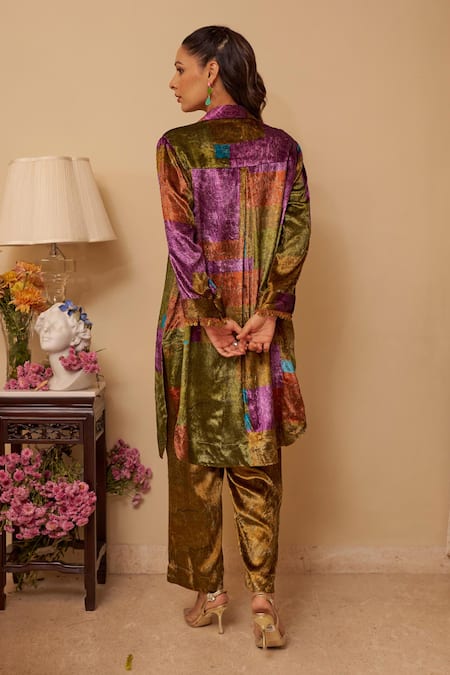 Shop Rainas Multi Color Velvet Tassels Collared Shifting Sands Print Kurta Set at Aza Fashions Shop_Rainas_Multi Color Velvet Tassels Collared Shifting Sands Print Kurta Set _at_Aza_Fashions