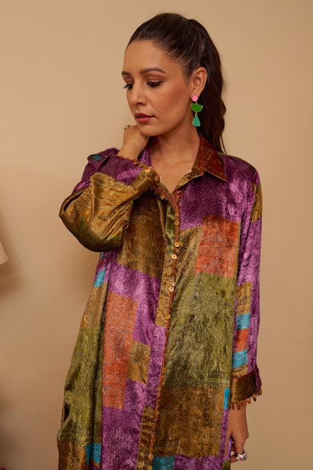 Shop Rainas Multi Color Velvet Tassels Collared Shifting Sands Print Kurta Set Online at Aza Fashions Shop_Rainas_Multi Color Velvet Tassels Collared Shifting Sands Print Kurta Set _Online_at_Aza_Fashions