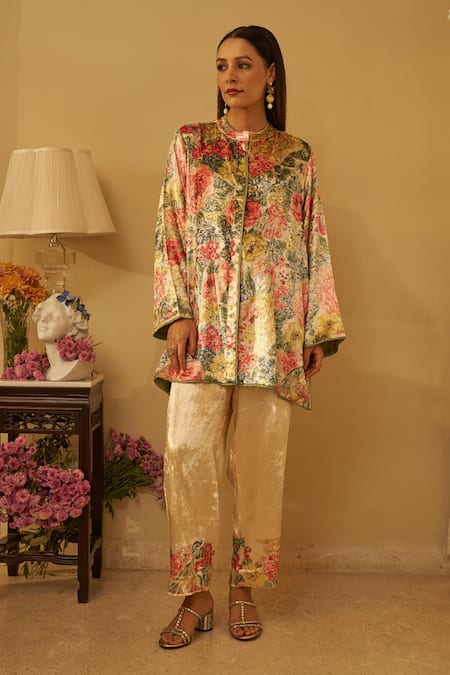 Rainas Floral Mist Print Kurta With Pant 