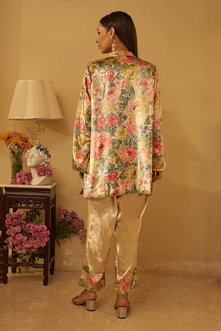 Shop_Rainas_Off White Velvet Mandarin Collar Floral Mist Print Kurta Set _at_Aza_Fashions