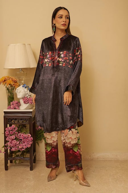 Buy Rainas Black Velvet, Georgette Tassels Mandarin Collar Floral Mist Print Kurta Set Online at Aza Fashions Buy_Rainas_Black Velvet, Georgette Tassels Mandarin Collar Floral Mist Print Kurta Set_Online_at_Aza_Fashions