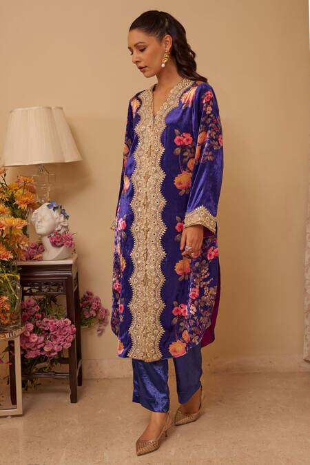 Shop_Rainas_Blue Velvet Lace V-neck Botanical Embellished Kurta Set _Online_at_Aza_Fashions