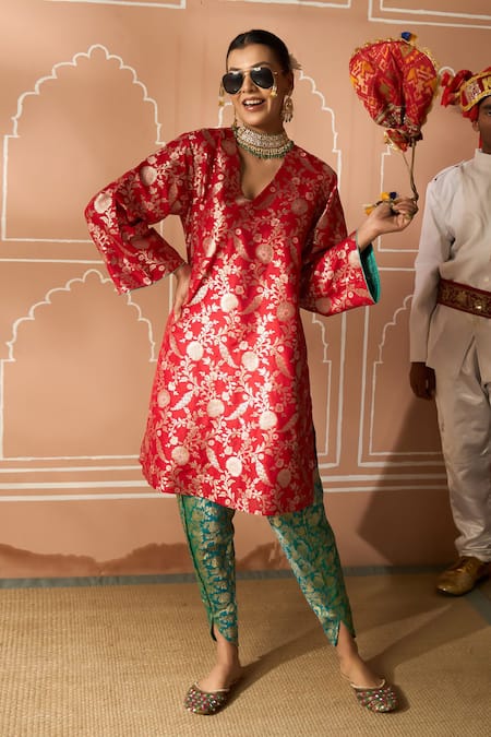 Tasuvure Indes Red Brocade, Silk Embroidery V-neck Floral Veil Tunic And Dhoti Pant Set at Aza Fashions Tasuvure Indes_Red Brocade, Silk Embroidery V-neck Floral Veil Tunic And Dhoti Pant Set _at_Aza_Fashions