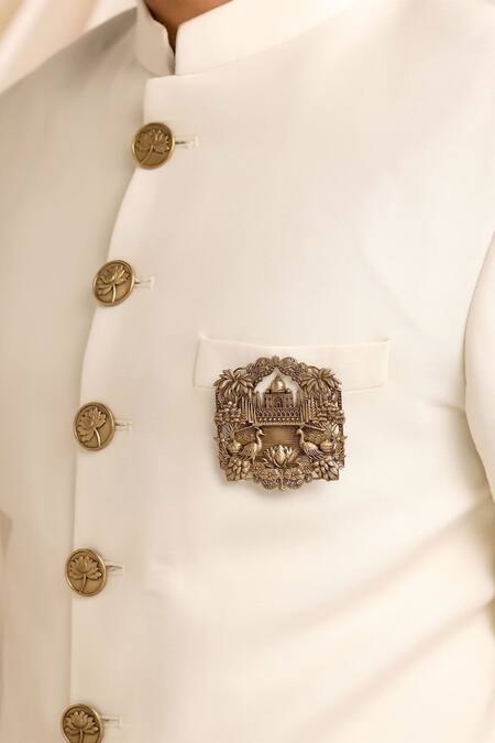 Buy_Cosa Nostraa_Gold Cut Work Taj Mahal Garden Oxidised Brooch 