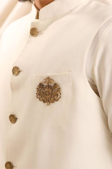 Buy_Cosa Nostraa_Gold Antique Elephant Carved Brooch 