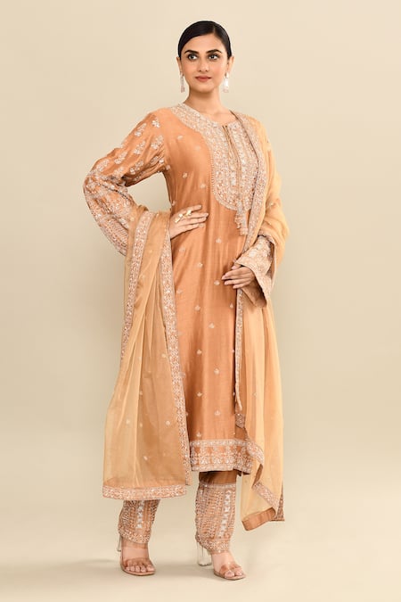 Buy_Kalighata_Gold Chanderi Sequins, Cut Work, Embroidery Round Neck Hand Kurta Set 