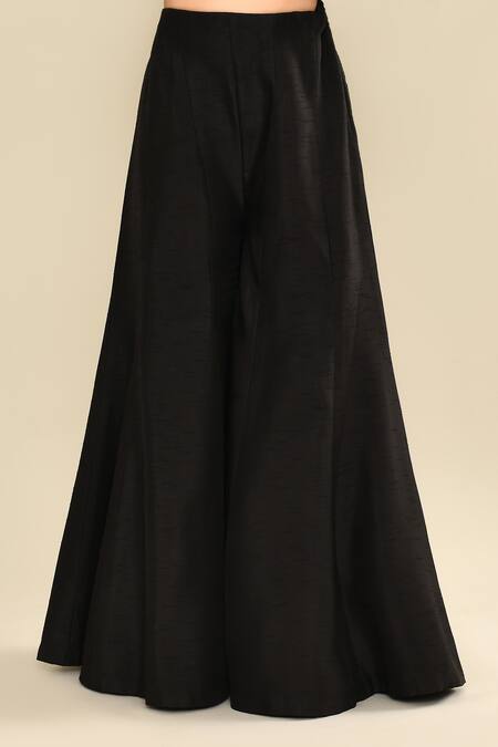 Shop_Kalighata_Black Silk Sequins, Cut Work V-neck Floral Embroidered Peplum Kurta Set 