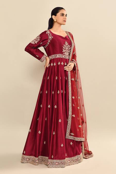 Buy_Kalighata_Maroon Chanderi Sequins, Cut Work Polo Collar Hand Embroidered Anarkali Set 