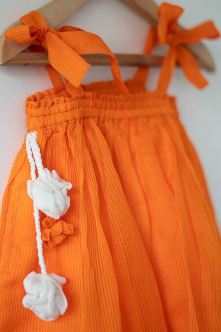 Shop Love The World Today Orange Cotton Silk Woven Geometric Butti Lehenga And Choli Set Online at Aza Fashions Shop_Love The World Today_Orange Cotton Silk Woven Geometric Butti Lehenga And Choli Set_Online_at_Aza_Fashions