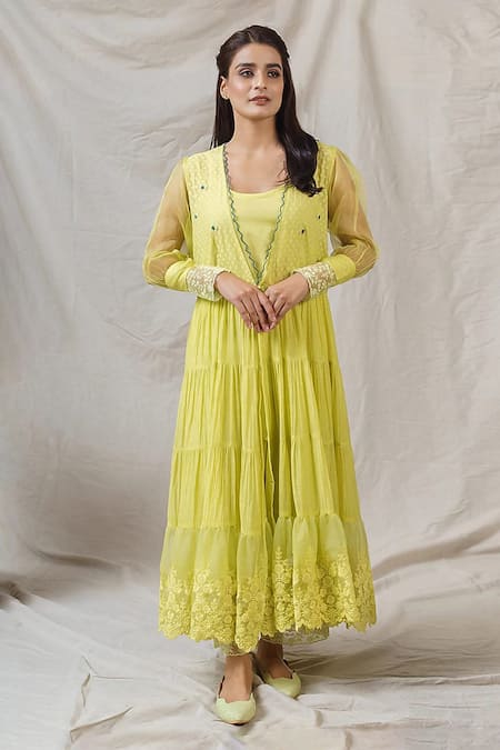 Shop Naaz By Noor Green Chanderi Embroidery, Lace V-neck Floral Anarkali Set at Aza Fashions Shop_Naaz By Noor_Green Chanderi Embroidery, Lace V-neck Floral Anarkali Set _at_Aza_Fashions