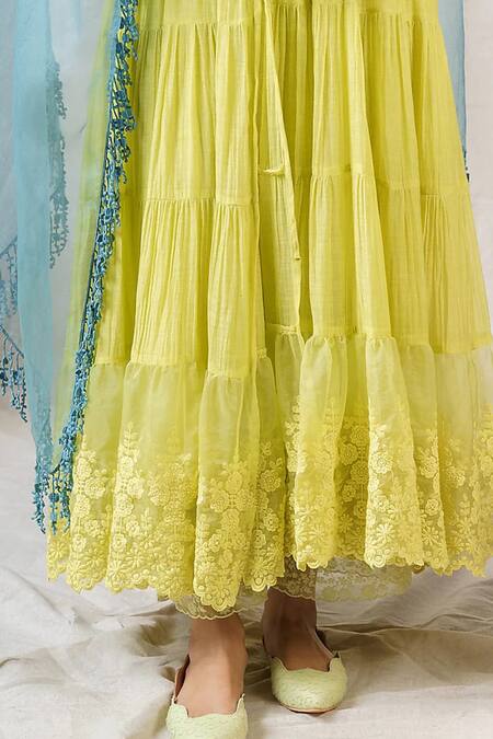 Buy Naaz By Noor Green Chanderi Embroidery, Lace V-neck Floral Anarkali Set Online at Aza Fashions Buy_Naaz By Noor_Green Chanderi Embroidery, Lace V-neck Floral Anarkali Set _Online_at_Aza_Fashions