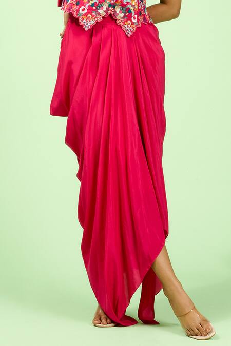 Rishi And Soujit Pink Crepe Embroidery V-neck Floral Thread Waistcoat Set Online at Aza Fashions Rishi And Soujit_Pink Crepe Embroidery V-neck Floral Thread Waistcoat Set _Online_at_Aza_Fashions