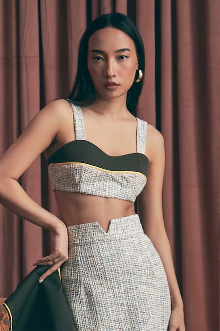 Sunandini Gray Tweed Sweetheart Neck Grey Color Block Bralette And Mini Skirt Online at Aza Fashions Sunandini_Gray Tweed Sweetheart Neck Grey Color Block Bralette And Mini Skirt _Online_at_Aza_Fashions