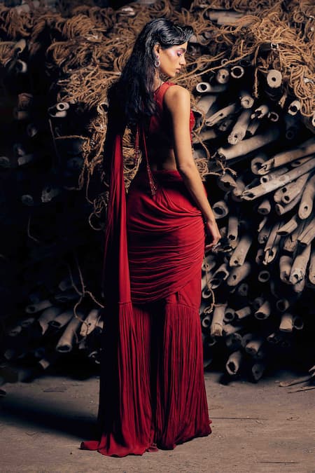 Garima Karwariya Designs Hand Embroidered Pre-Draped Saree & Blouse 