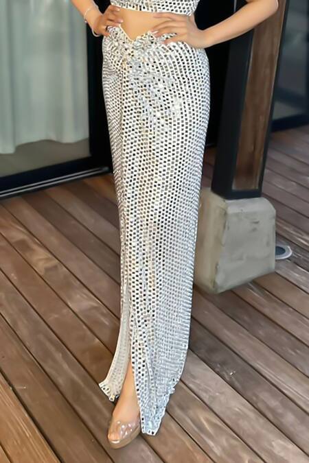 Itrh Silver Net Mirrors Halter Neck Embellished Top And Skirt Set Online at Aza Fashions Itrh_Silver Net Mirrors Halter Neck Embellished Top And Skirt Set_Online_at_Aza_Fashions