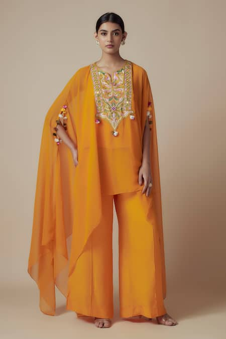 Yoshita Couture Thread Embroidered Kaftan Set 