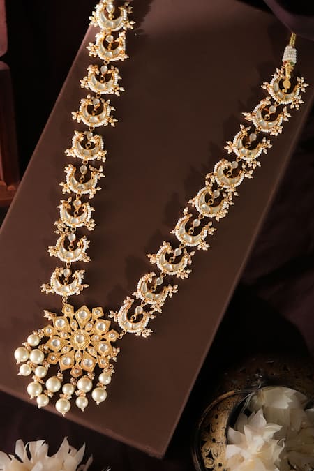 Riana Jewellery Kundan & Pearl Embellished Necklace 