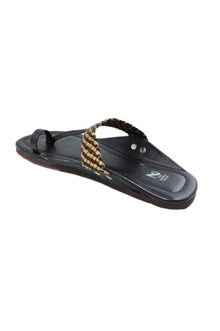 Buy_The Madras Trunk_Black Woven Handcrafted Strap Kolhapuri Flats 