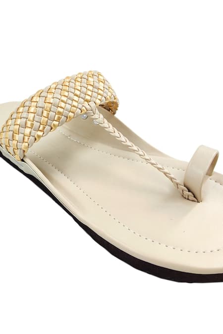 Shop The Madras Trunk Off White Checkered Strap Kolhapuri Flats Online at Aza Fashions Shop_The Madras Trunk_Off White Checkered Strap Kolhapuri Flats _Online_at_Aza_Fashions