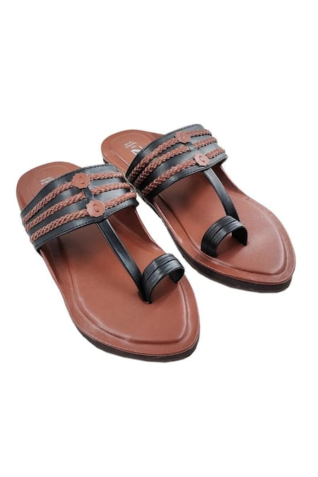 The Madras Trunk Brown Woven Contrast Strap Kolhapuri Flats Online at Aza Fashions The Madras Trunk_Brown Woven Contrast Strap Kolhapuri Flats _Online_at_Aza_Fashions