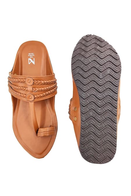 Shop The Madras Trunk Brown Tonal Braided Kolhapuri Flats at Aza Fashions Shop_The Madras Trunk_Brown Tonal Braided Kolhapuri Flats _at_Aza_Fashions