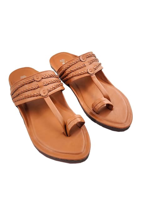The Madras Trunk Brown Tonal Braided Kolhapuri Flats Online at Aza Fashions The Madras Trunk_Brown Tonal Braided Kolhapuri Flats _Online_at_Aza_Fashions