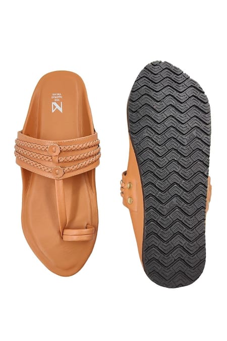 Shop The Madras Trunk Brown Faux Leather Braided Strap Kolhapuri Flats at Aza Fashions Shop_The Madras Trunk_Brown Faux Leather Braided Strap Kolhapuri Flats _at_Aza_Fashions