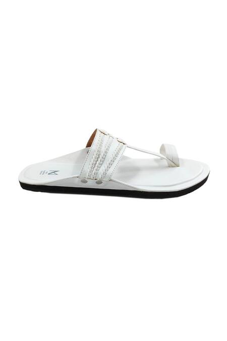 The Madras Trunk White Woven Kolhapuri Flats at Aza Fashions The Madras Trunk_White Woven Kolhapuri Flats _at_Aza_Fashions