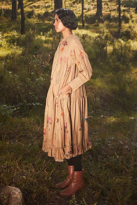 Buy Kharakapas Brown Cotton Round Neck Floral Print Tiered Midi Dress Online at Aza Fashions Buy_Kharakapas_Brown Cotton Round Neck Floral Print Tiered Midi Dress _Online_at_Aza_Fashions