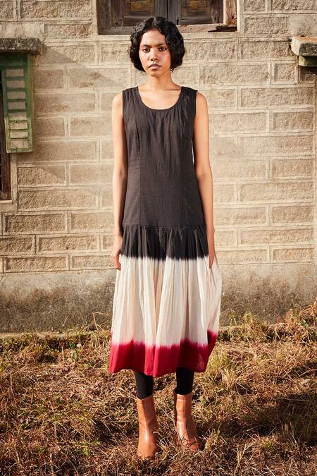 Buy_Kharakapas_Black Cotton Scoop , Round And Pink Shibori Tie Dye Midi Dress Set _Online_at_Aza_Fashions
