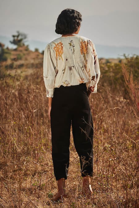 Kharakapas Black Solid Corduroy Trouser 