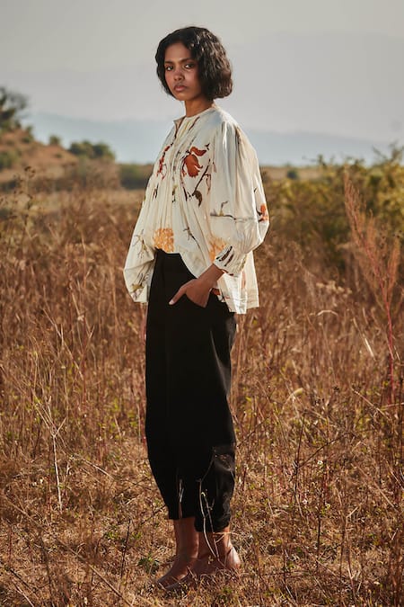 Buy Kharakapas Black Corduroy Solid Trouser Online at Aza Fashions Buy_Kharakapas_Black Corduroy Solid Trouser _Online_at_Aza_Fashions