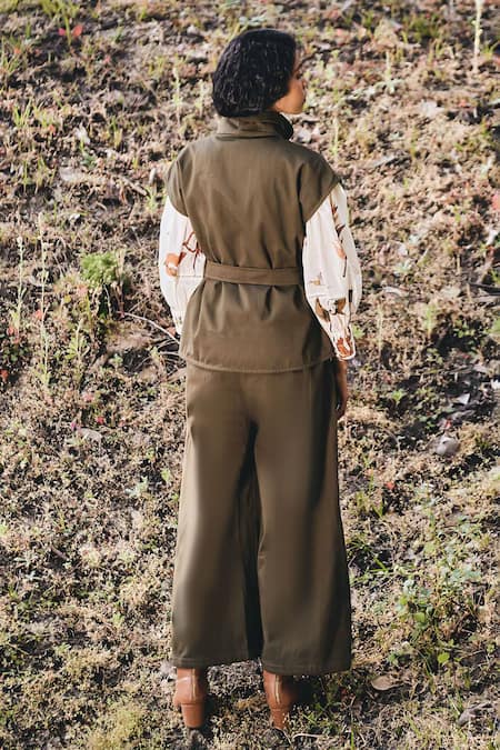 Kharakapas Olive Green Solid Jacket & Pant Set 
