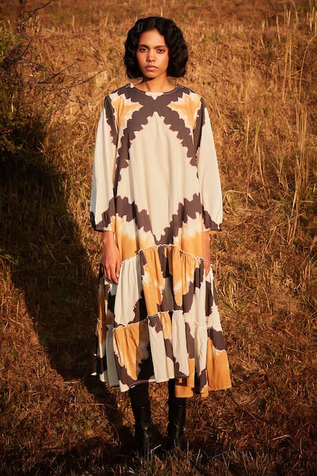 Kharakapas Dunetime Shibori Tie Dye Pattern Dress 