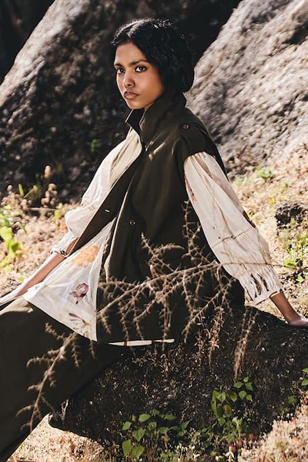 Kharakapas Olive Green Pocket Detail Jacket & Pant Set 