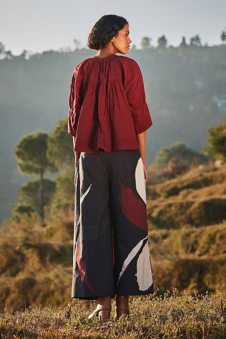 Shop Kharakapas Multi Color Oxford Abstract Petal Print Pant at Aza Fashions Shop_Kharakapas_Multi Color Oxford Abstract Petal Print Pant _at_Aza_Fashions