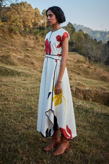 Buy Kharakapas Off White Canvas Round Neck Floral Print A-line Maxi Dress Online at Aza Fashions Buy_Kharakapas_Off White Canvas Round Neck Floral Print A-line Maxi Dress _Online_at_Aza_Fashions