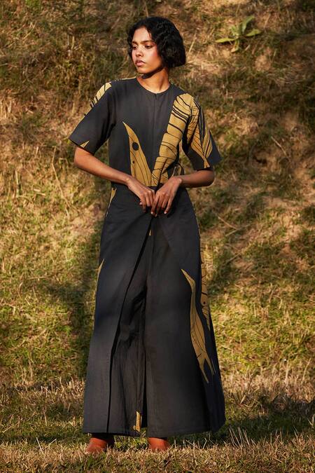 Buy_Kharakapas_Gray Oxford Round Neck Charcoal Grey Leaf Print Jumpsuit _Online_at_Aza_Fashions