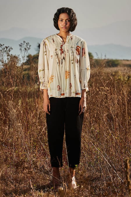 Kharakapas_Off White , Satin Embroidery Split V-neck Floral Print Notched Top _Online_at_Aza_Fashions