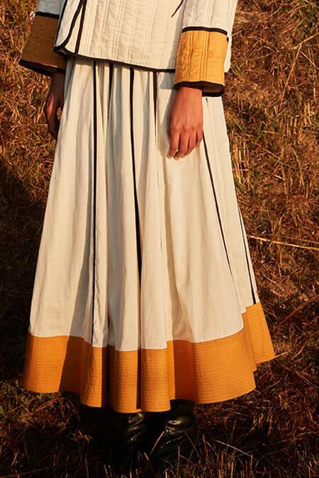 Buy_Kharakapas_Off White Cotton Quilted Hem Panelled Skirt _Online_at_Aza_Fashions