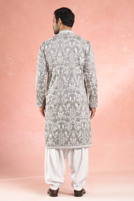 Rng Safawala Gray Muslin, Cotton Diamonds Floral Dori Embroidered Kurta Set 2