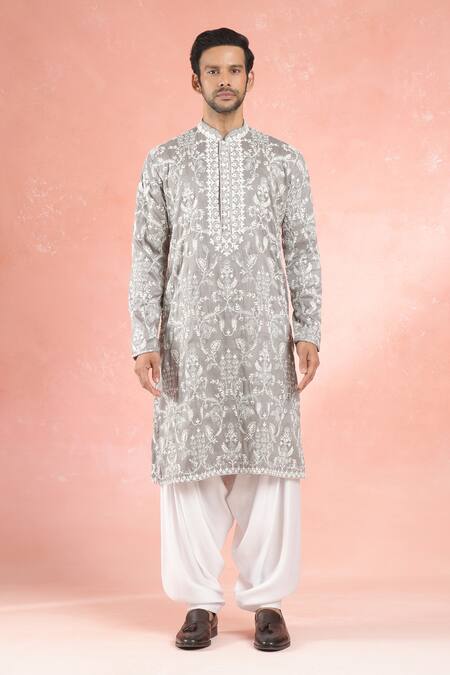 Rng Safawala Gray Muslin, Cotton Diamonds Floral Dori Embroidered Kurta Set 3