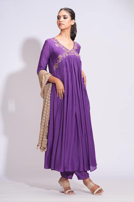 Buy Shruti S Purple Cotton, Organza Embroidery V-neck Floral Zari Anarkali Set Online at Aza Fashions Buy_Shruti S_Purple Cotton, Organza Embroidery V-neck Floral Zari Anarkali Set _Online_at_Aza_Fashions